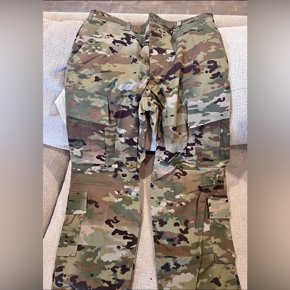 Medium - Tops / Pants OCP New and Used / Combat Shirts